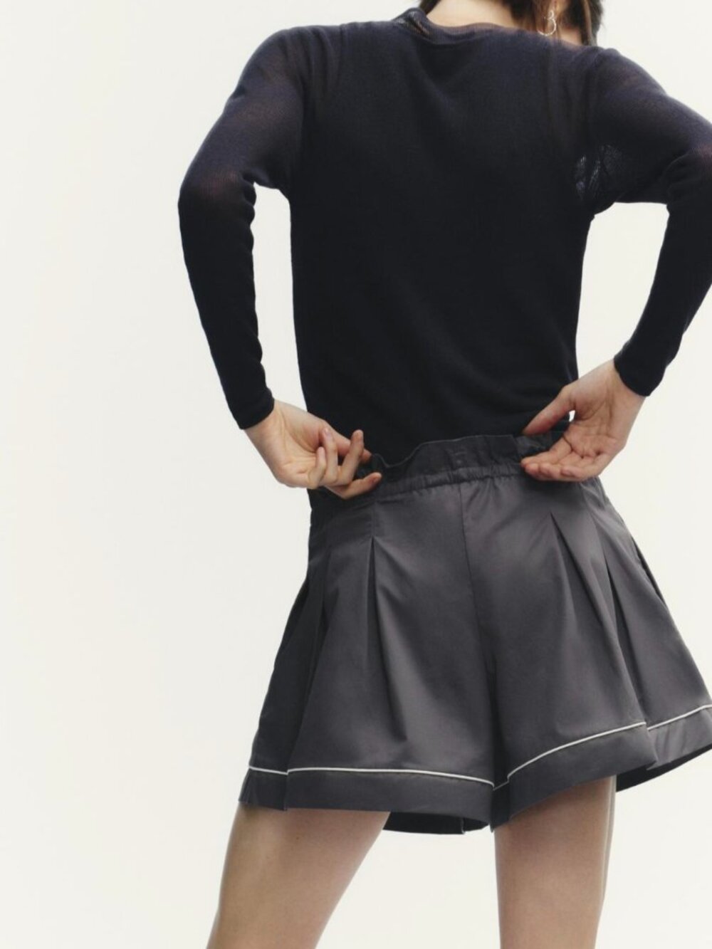 NWT Zara Women's Piping Detail Volume Shorts Washed Petrol 1255/535/414 Size M - Picture 2 of 9